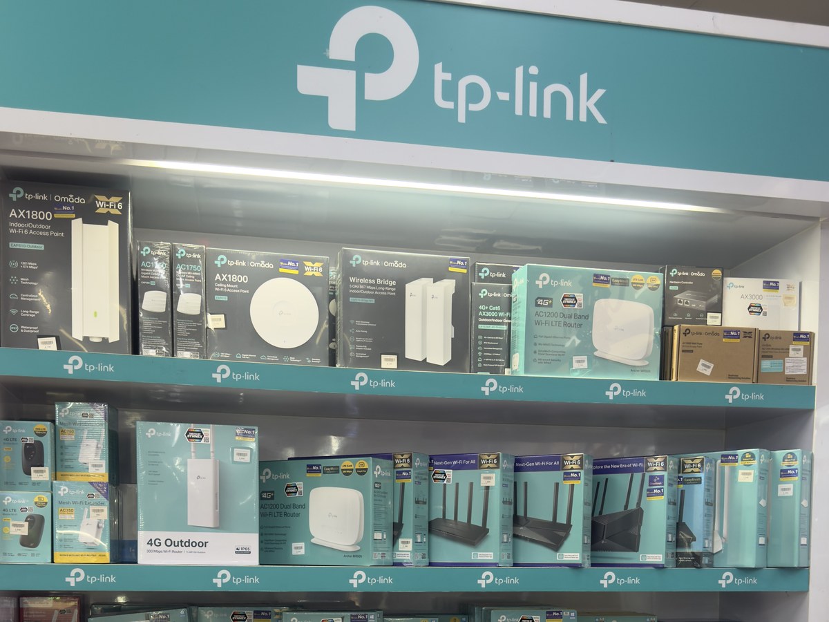 ชั้นวางเราเตอร์ TP-Link ที่ร้าน KVC